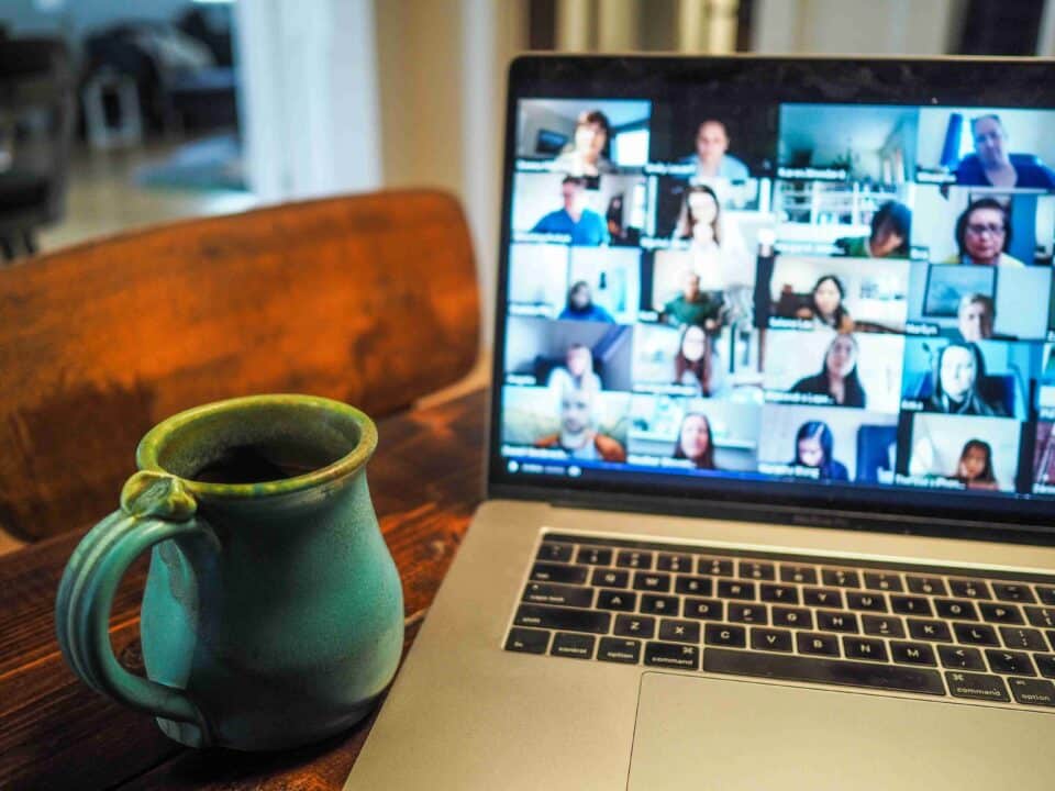 How to transcribe a Zoom meeting | Amberscript