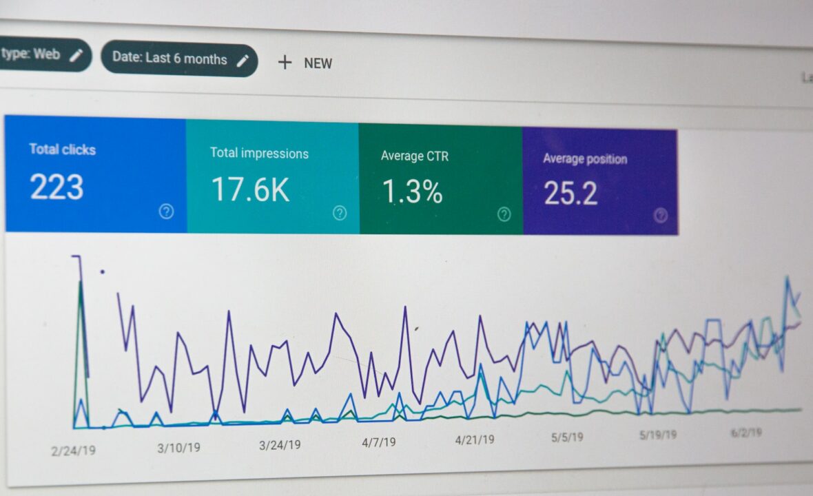 Monitor scherm van SEO resultaten